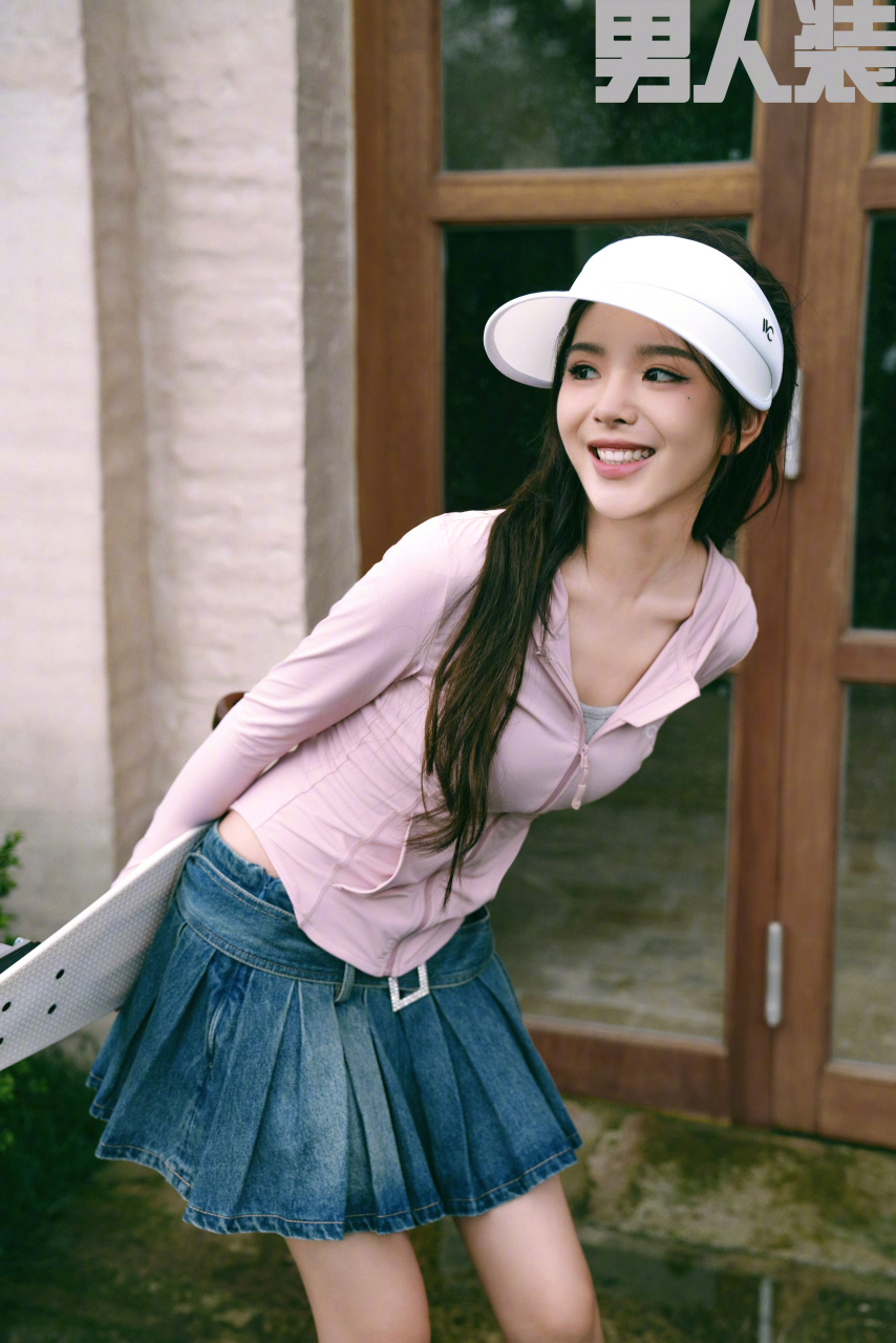 知名网红彭十六《男人装》2023年7月刊写真,这好看. #美女