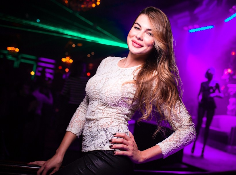 船到乌拉圭,体验当地有名的酒文化,结识美女展开一段不好的经历