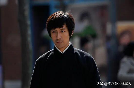 1分的成绩不仅让张鲁毅大受欢迎,还让他获得了表演学校的声誉.