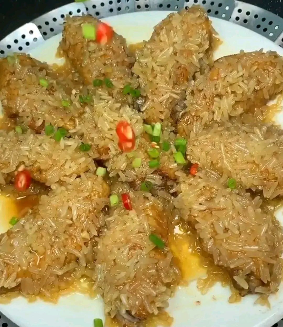 鸡翅新吃法,裹上糯米这样一蒸,太好吃了