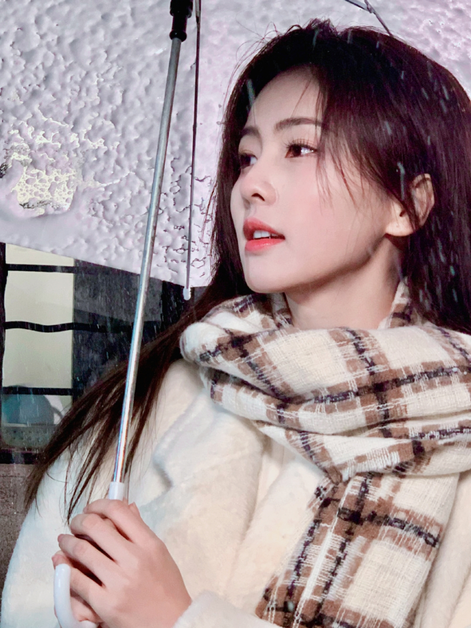 白鹿高清壁纸头像(一百二十四)[亲吻]