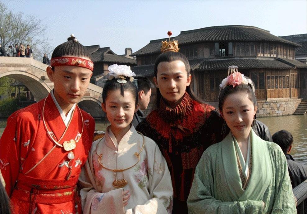 更别提贾宝玉和林黛玉的选角了