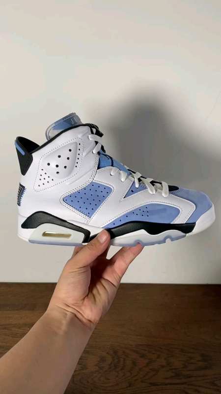 你见过有人穿aj6白蓝配色去打球吗?-度小视