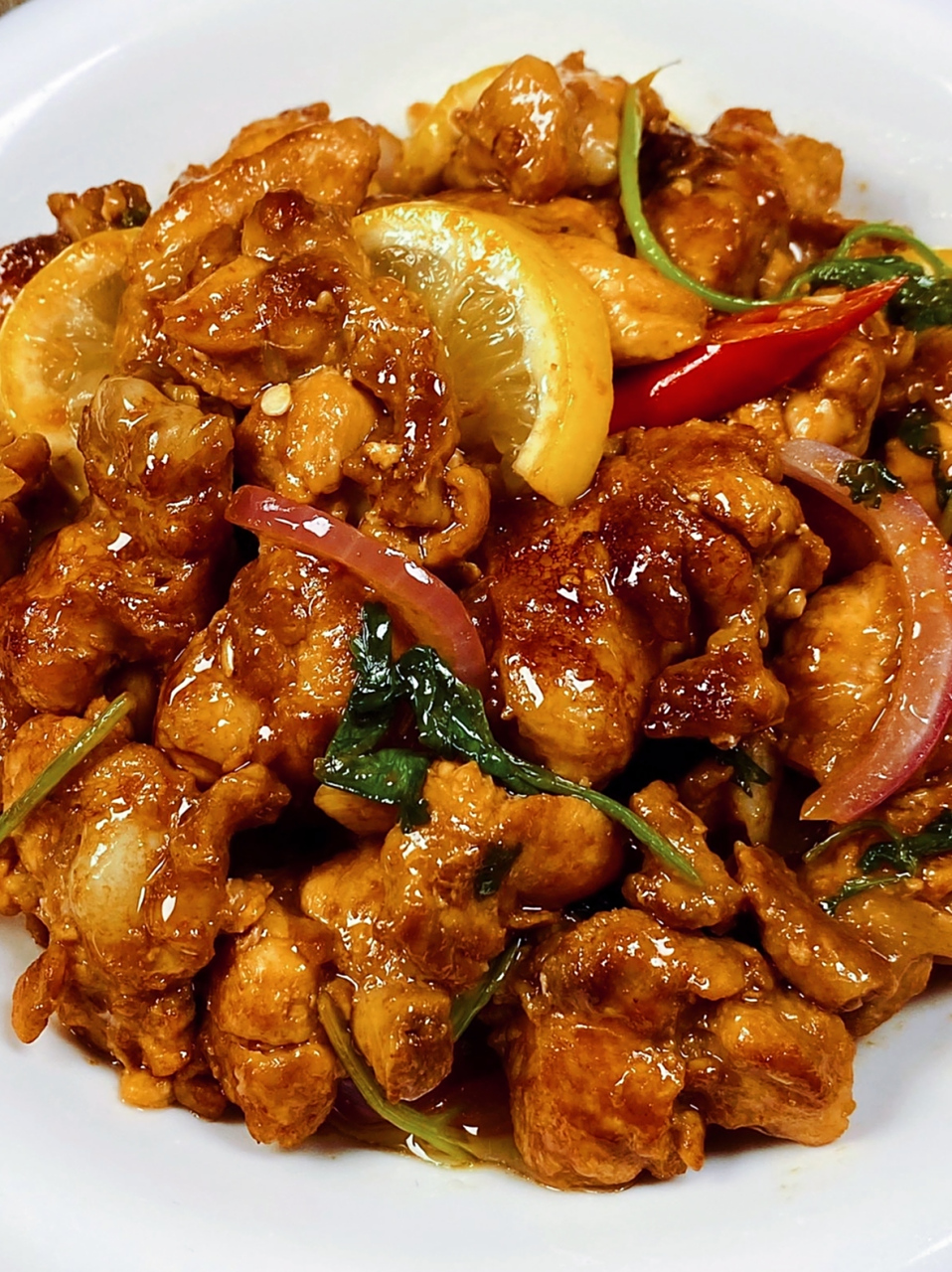 美食# 外焦里嫩的「柠檬干煎鸡」,清香扑鼻超下饭,快来试试吧～  所