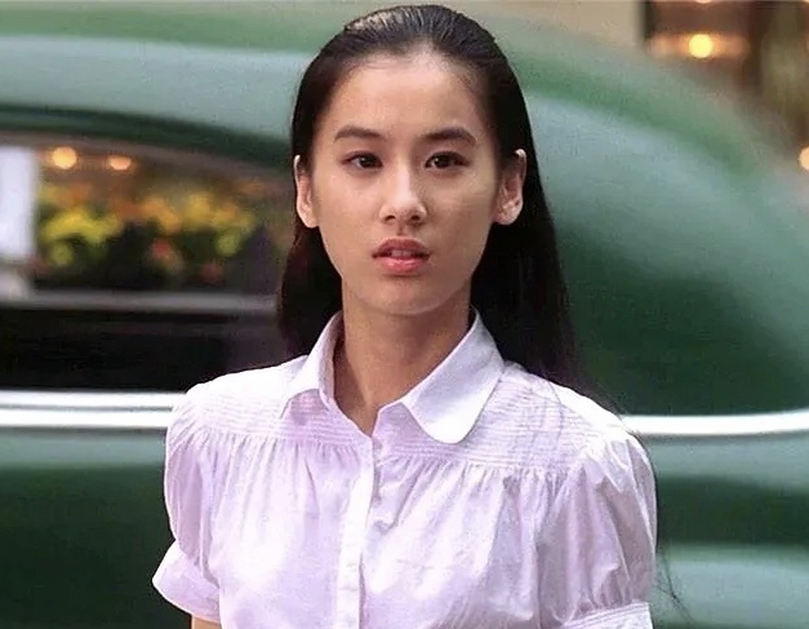 不得不说,周星驰《功夫》里的黄圣依简直太绝了,当属清纯的天花板了吧