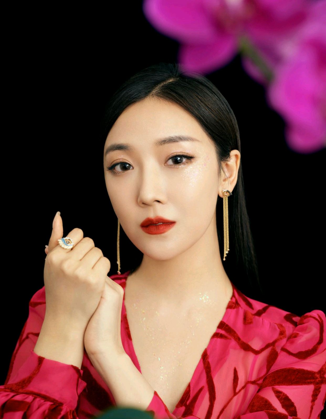 明星写真美图|管纫姿