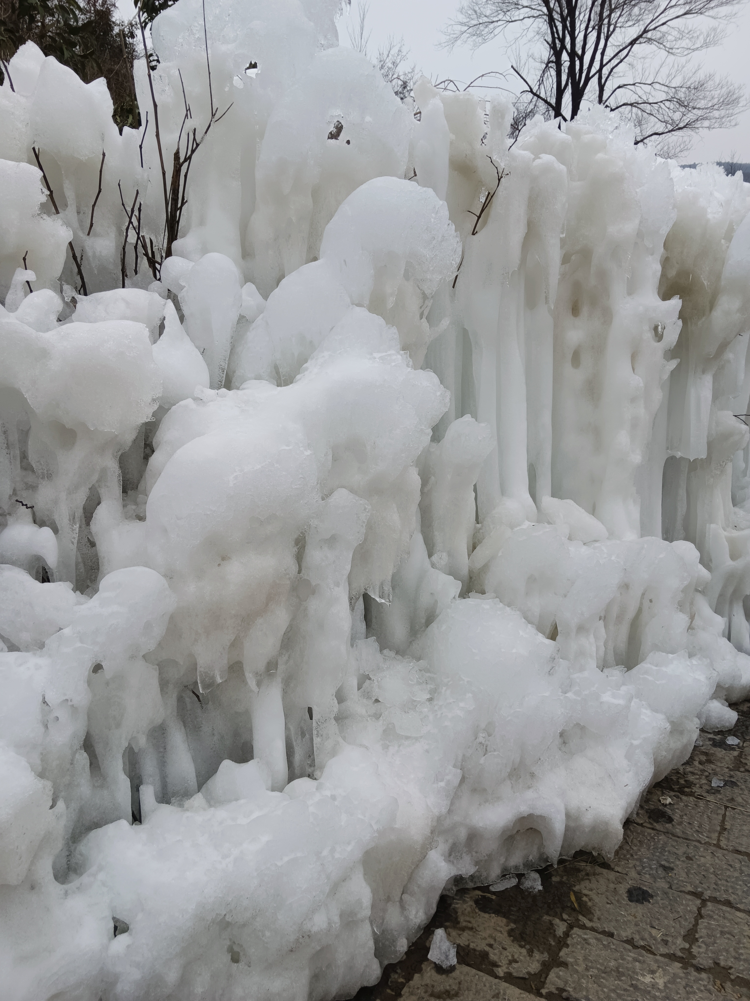 万安山冰挂美景