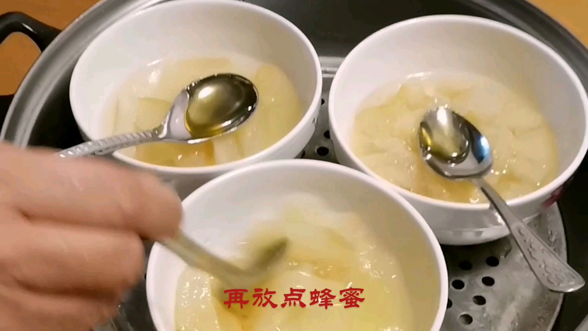 这几天有点小咳嗽,做个川贝蒸梨子吃,看看有没有效?