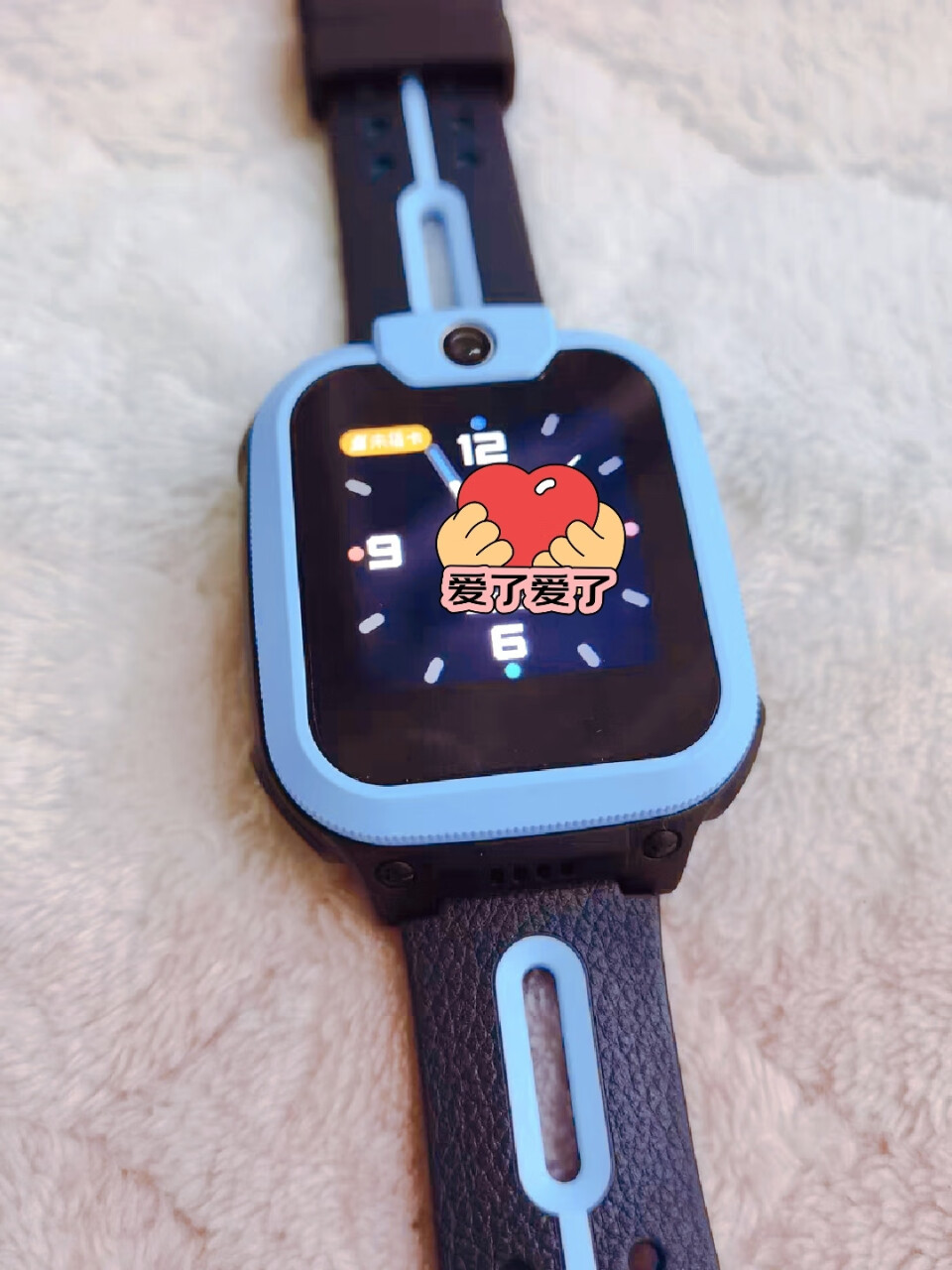 在实际使用中,小天才儿童电话手表q2a的表现令人满意.