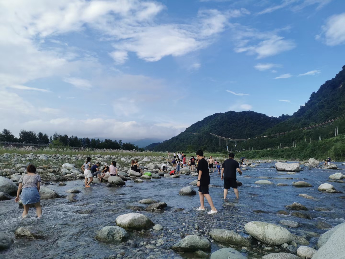 8月13日,彭州龙漕沟,怎会让人如此心痛!