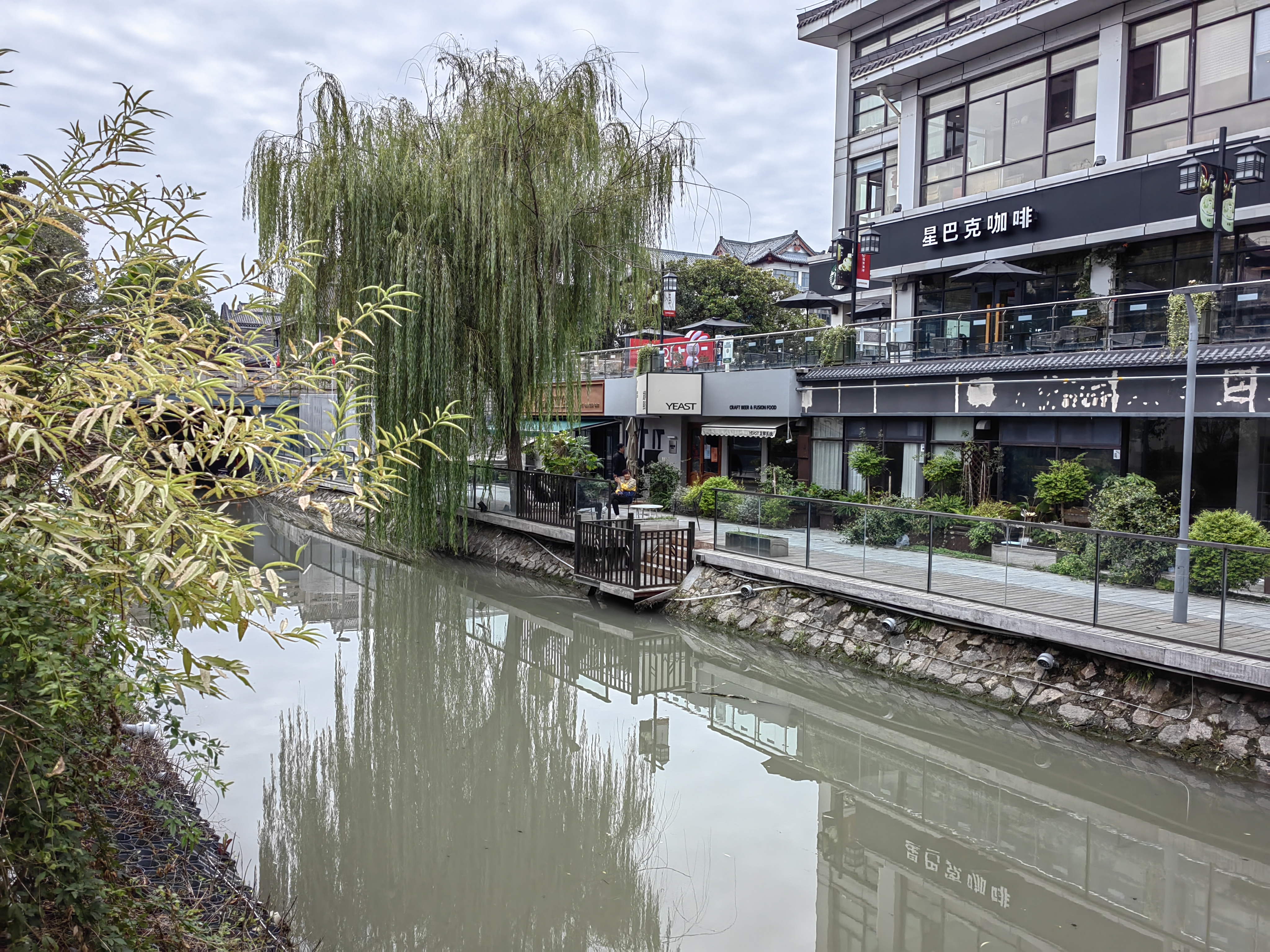 小秦淮河是扬州古城唯一存留的内城河,旧称新城市河.