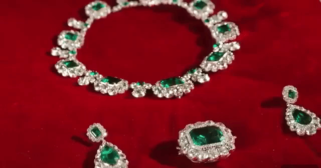 英国王室的10件顶级祖母绿珠宝,瑰丽绝伦,你都看过吗?