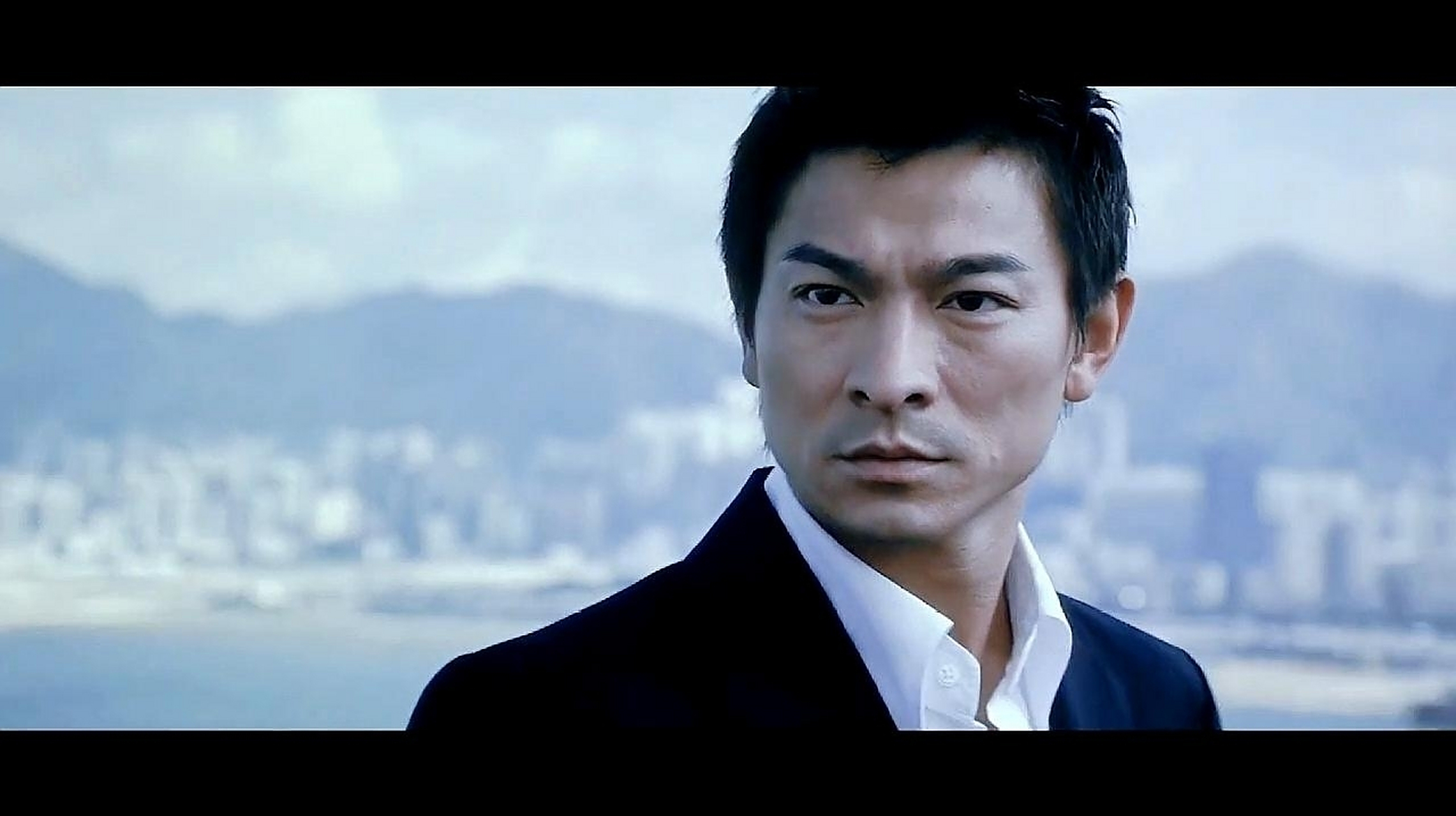 《无间道1》真的是一部非常经典的警匪片,里面的台词也非常经典