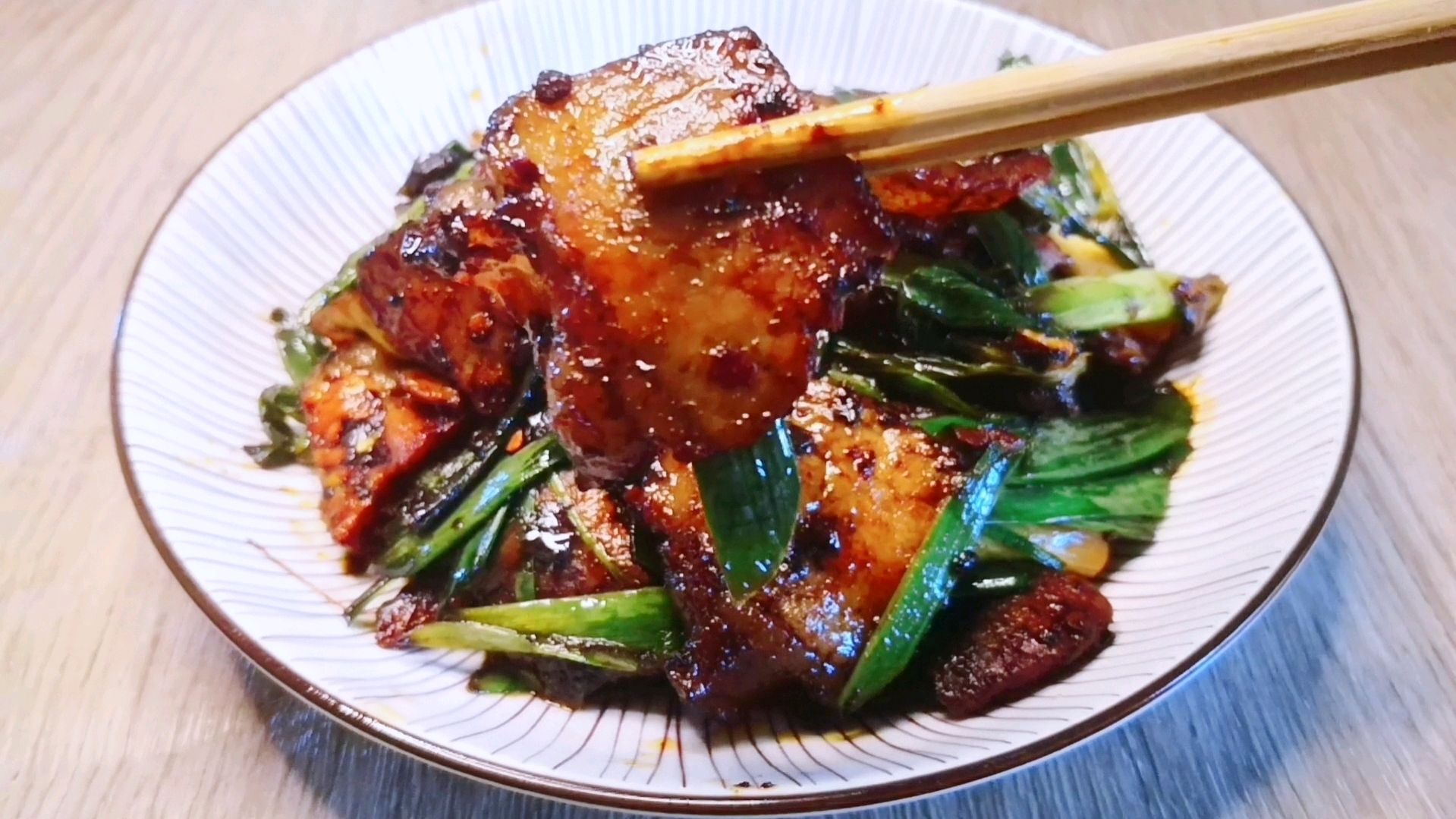 名扬大江南北的四川回锅肉,这道酱料少不了,两次下锅不柴不油腻
