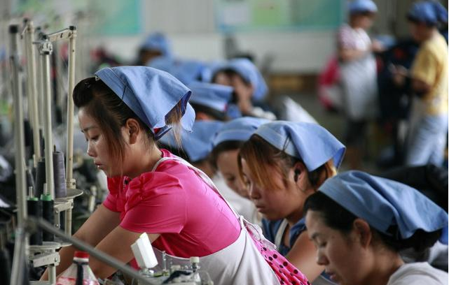 妹图片打工图片工厂打工工厂女工工厂打工妹工厂妹工厂小妹深圳打工妹