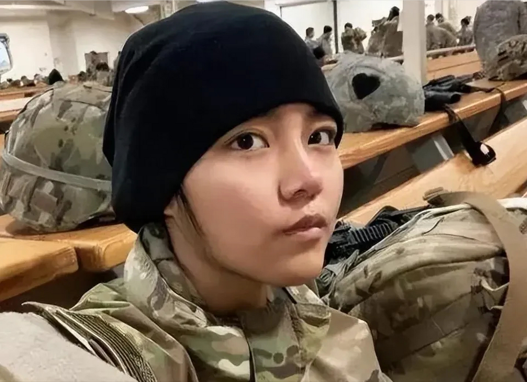 2019年,深圳女孩高天韵背叛祖国,放弃国籍到美国当兵,还执迷不悟,多年