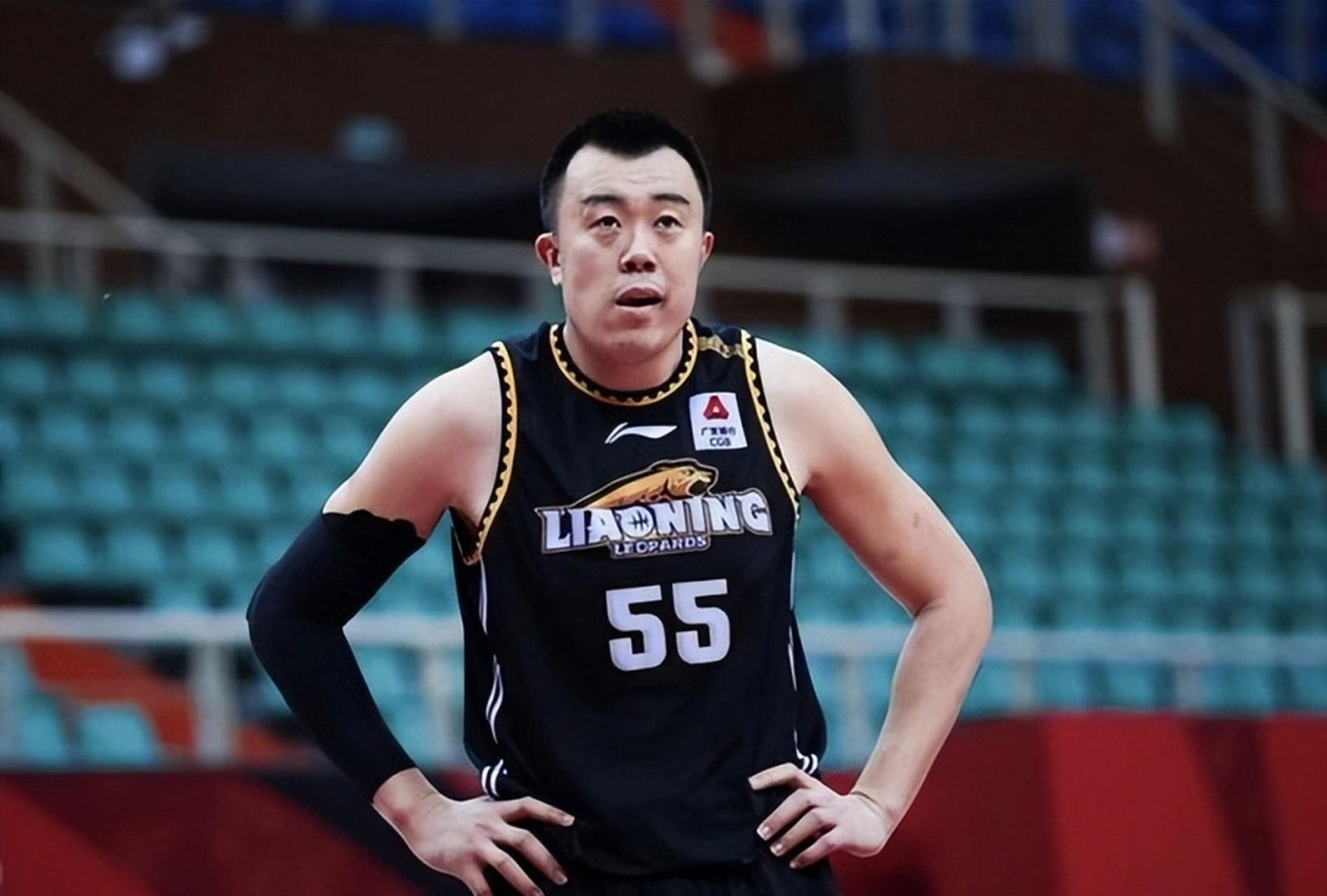 在本赛季结束后,辽篮内线核心球队队长韩德君,与练队的合同就将到期了