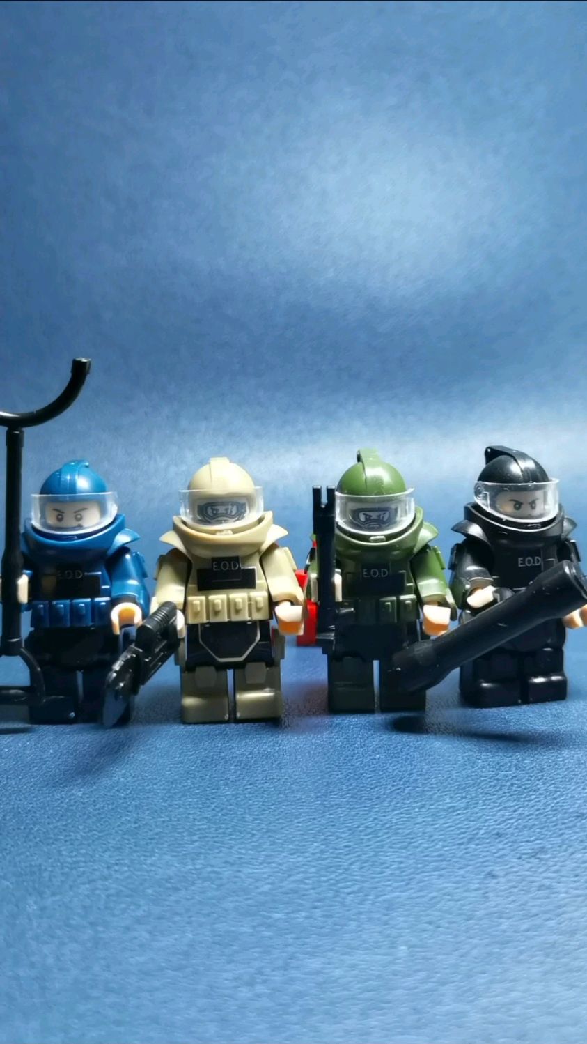 兼容乐高特种兵积木人仔,防爆特警小队,拆弹专家!