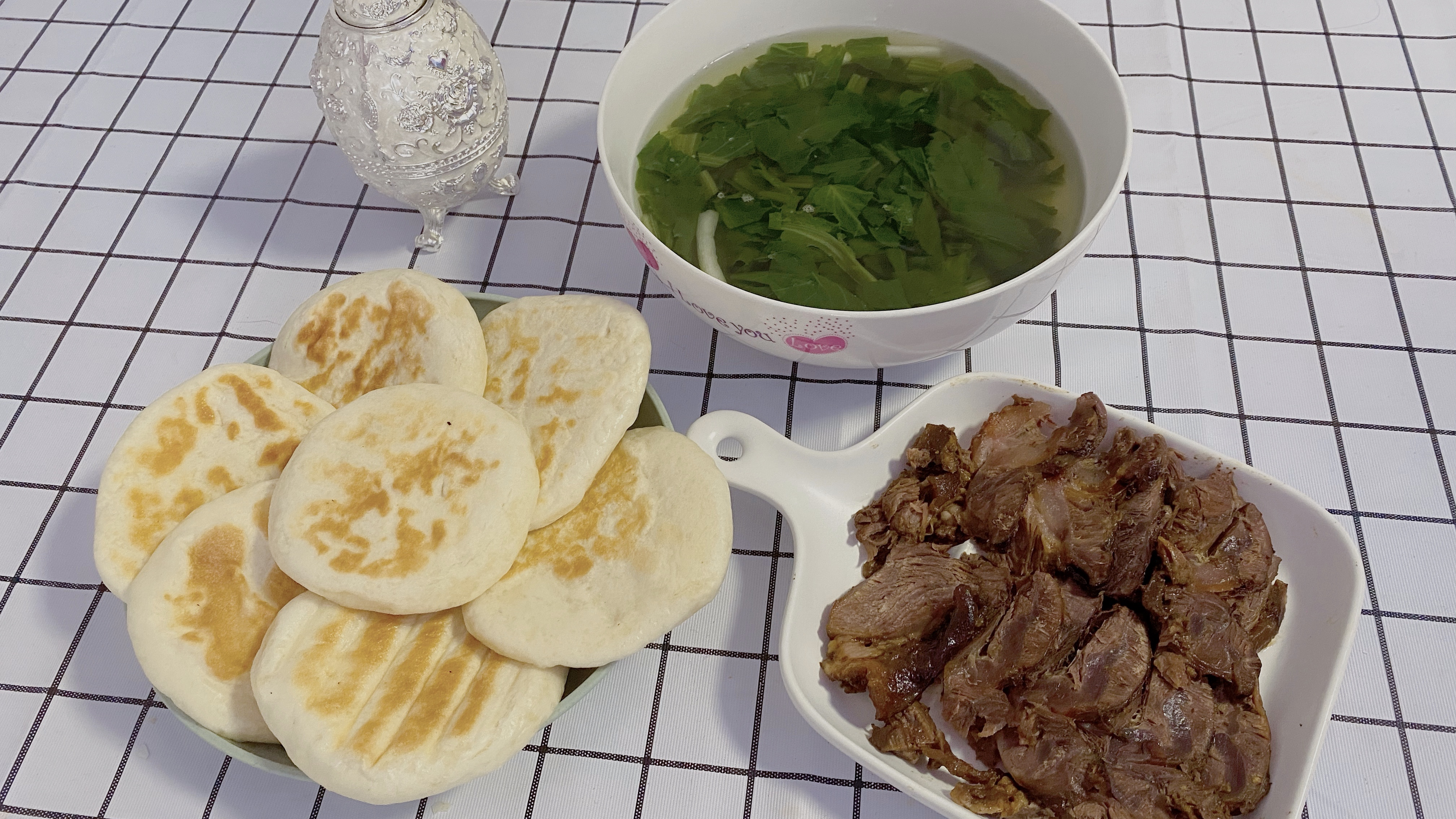 零失败的发面饼、酱牛肉,模仿幼儿园的肉夹馍