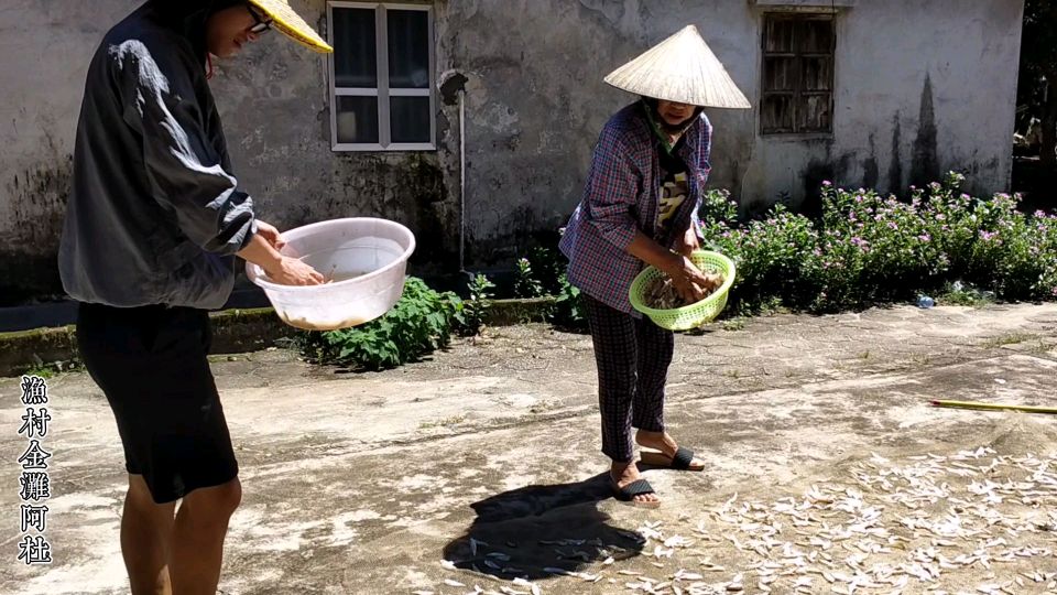 收购二十斤新鲜鱼,才晒得几斤鱼干,大家觉得值得购买吗?