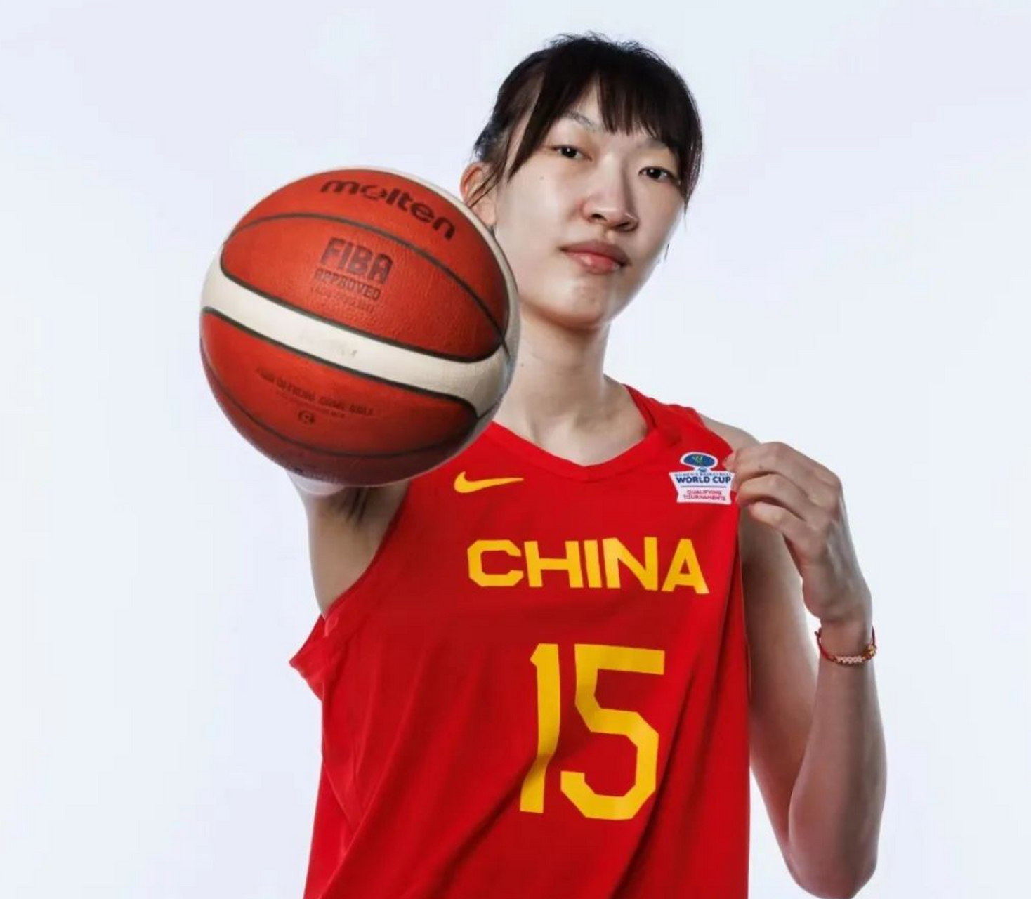 韩旭,1999年10月31日出生,中国女子篮球运动员,司职中锋,效力于wcba