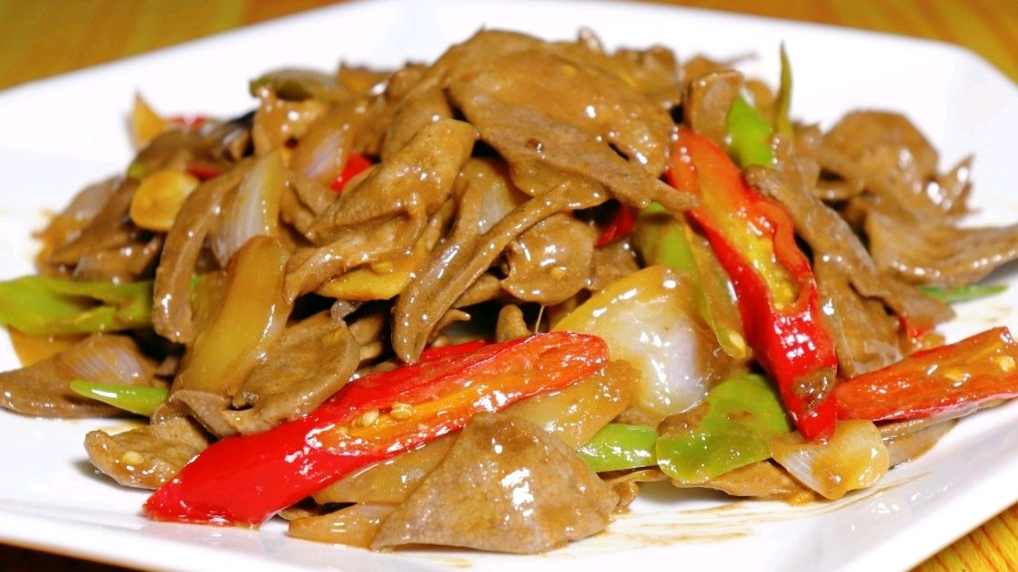 炒猪肝这一步很关键、轻松去除毒素,猪肝炒出来口感滑嫩还不腥