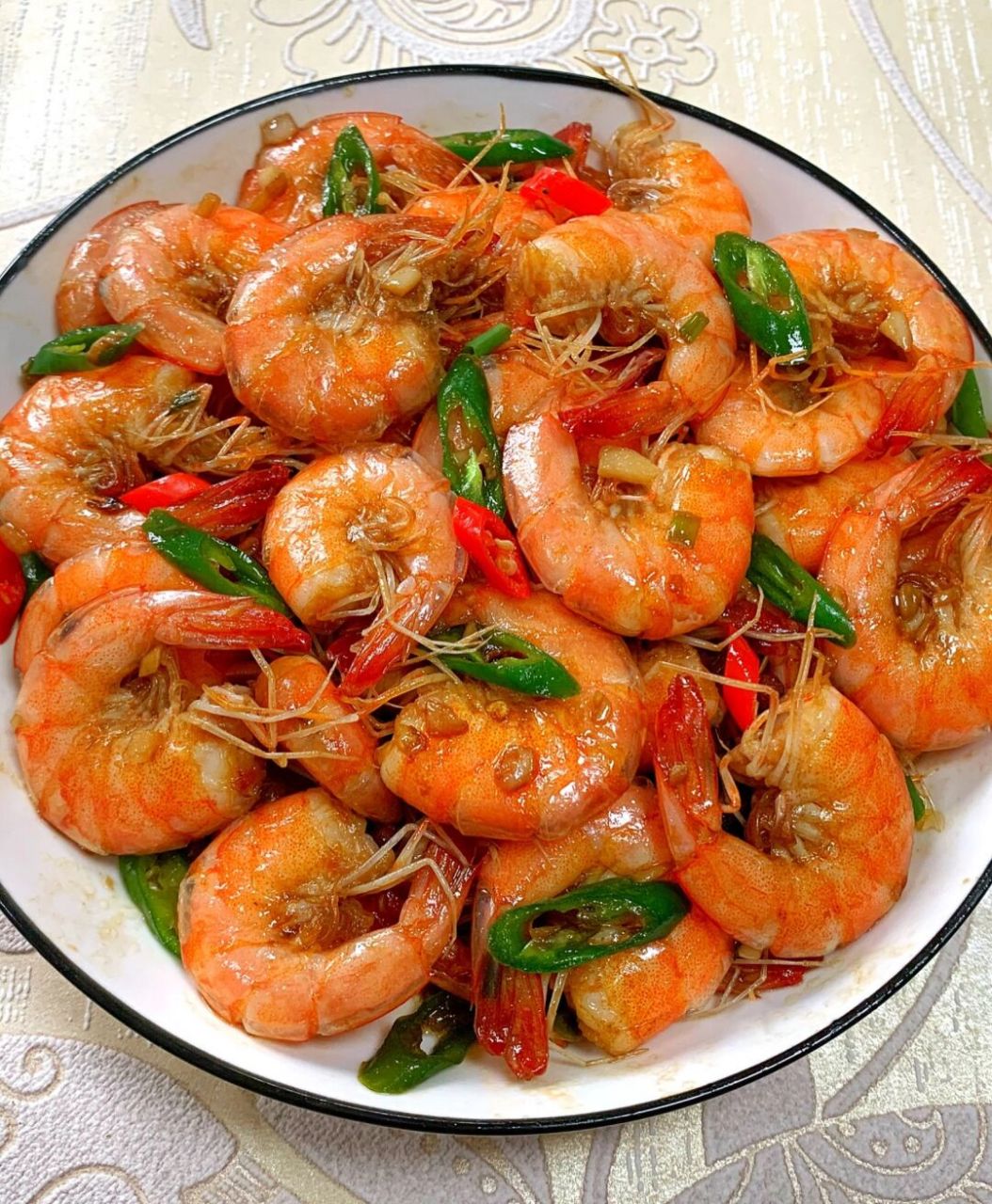 快手家常菜爆炒大虾～巨过瘾  一盘不够吃,老人孩子吃了补钙,喜欢吃的