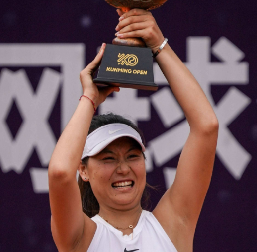 朱皑雯网球特长