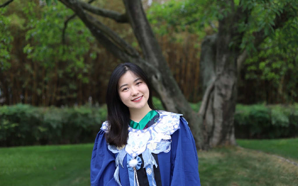 今年毕业流行"汉服 学士服",浓浓的中国风,太好看了