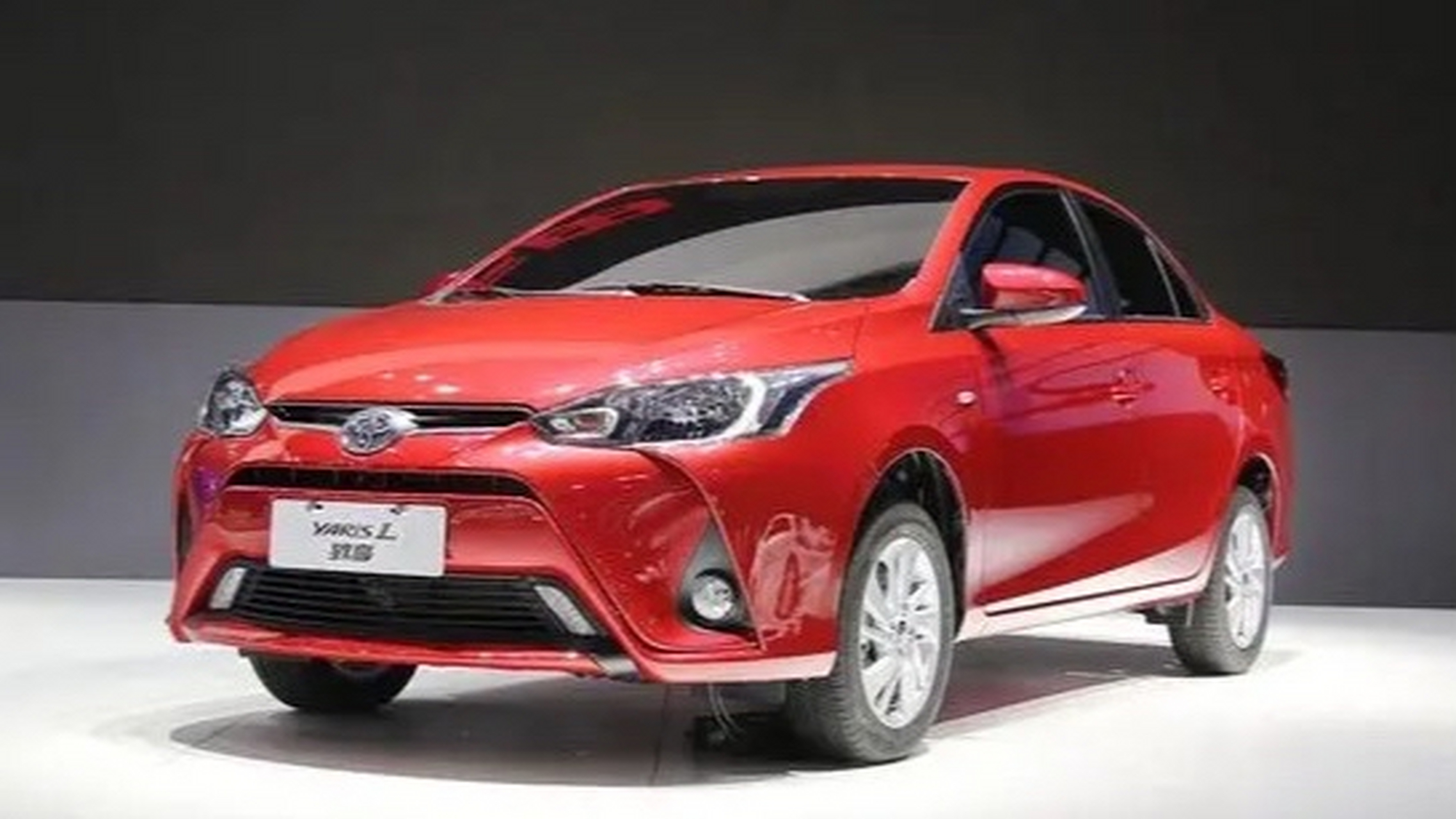 yaris l 致享主要性能与技术参数  大家好,现在带大家一起了解丰田