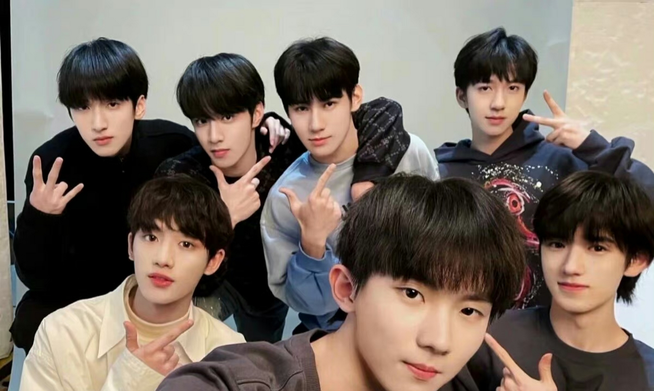 原来时代少年团的团综《时代夏令营》最新一期没能按时上线,是因为