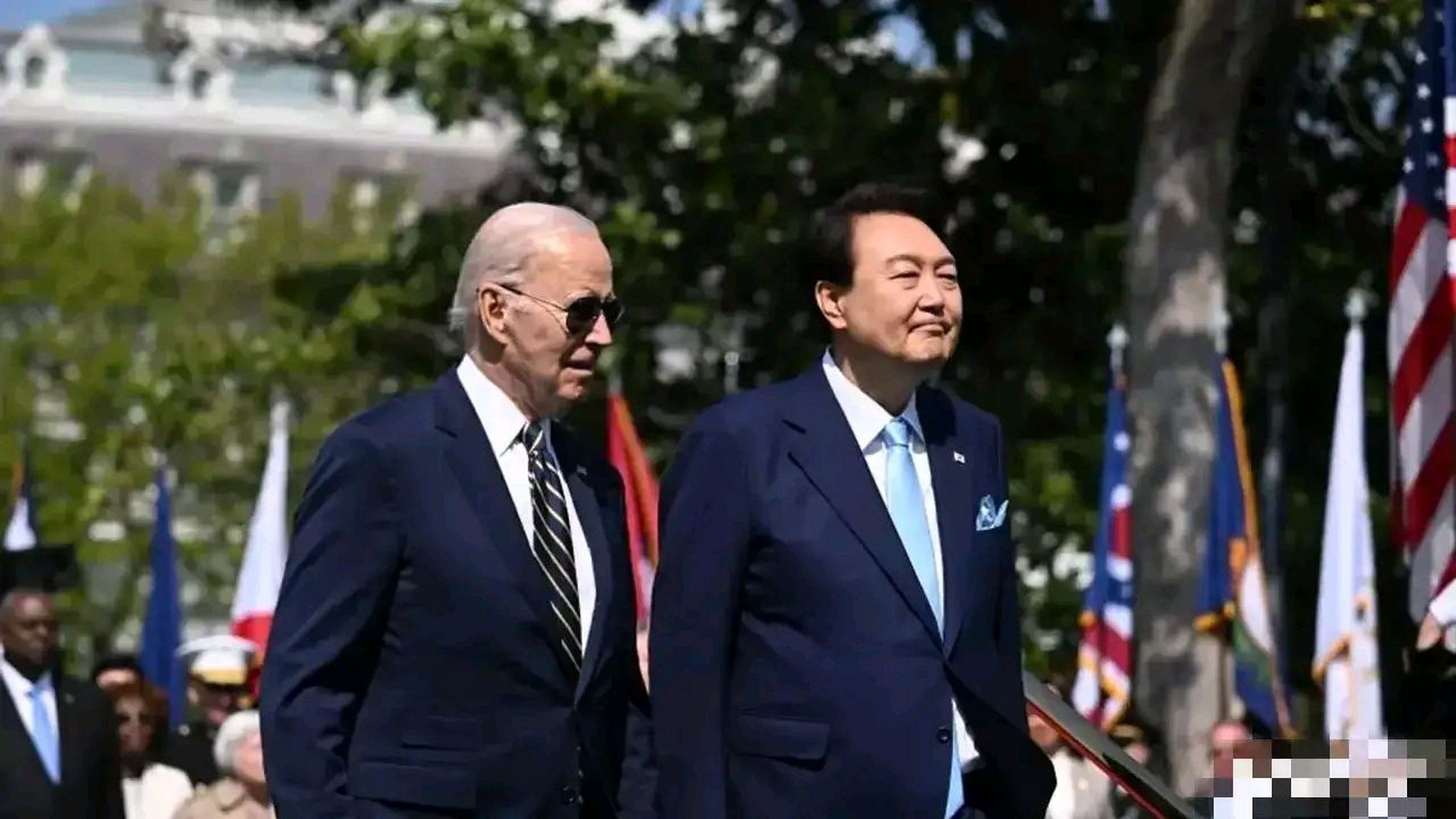 【尹锡悦这是将马屁拍到了马蹄子上,而央视更是直接