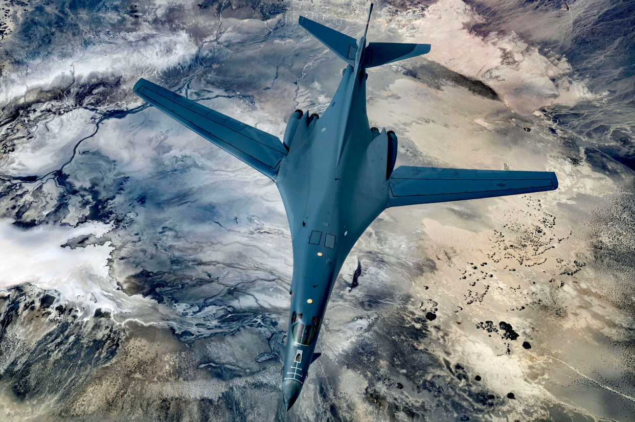 战机欣赏:美国空军 b-1b"枪骑兵" 超音速轰炸机