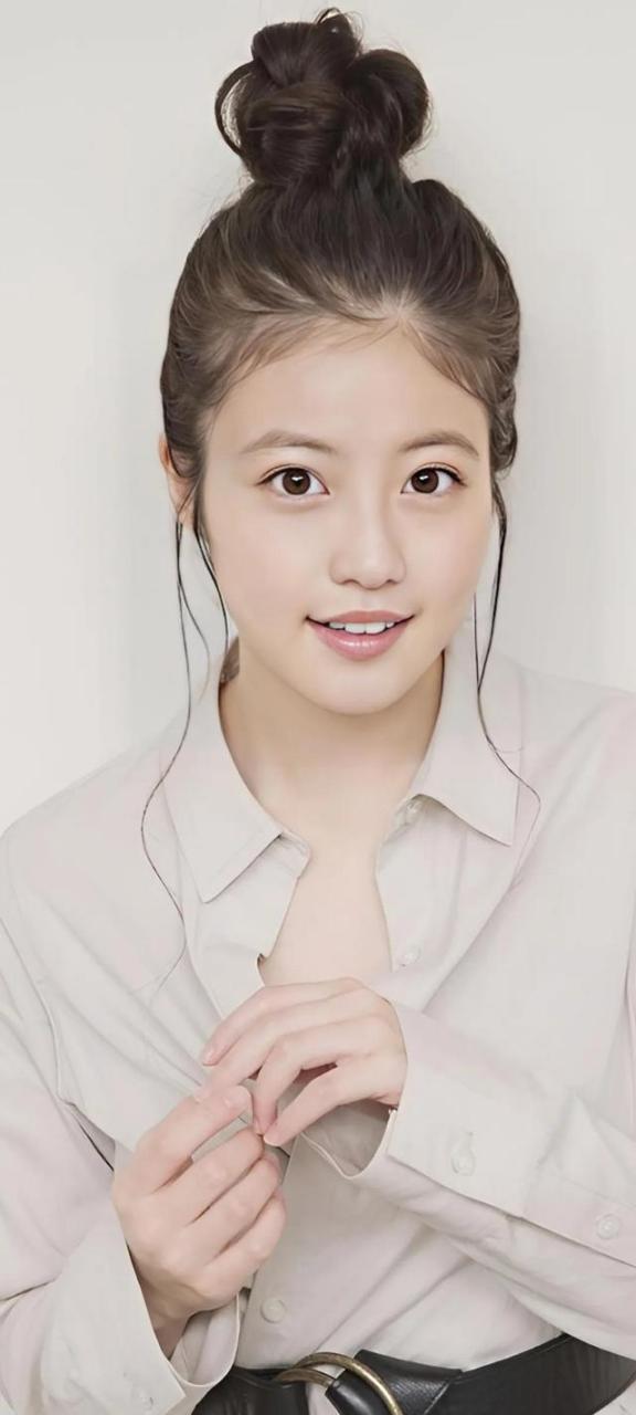 今田美樱(いまだみお,1997年3月5日-),出生于福冈县福冈市,日本女演员