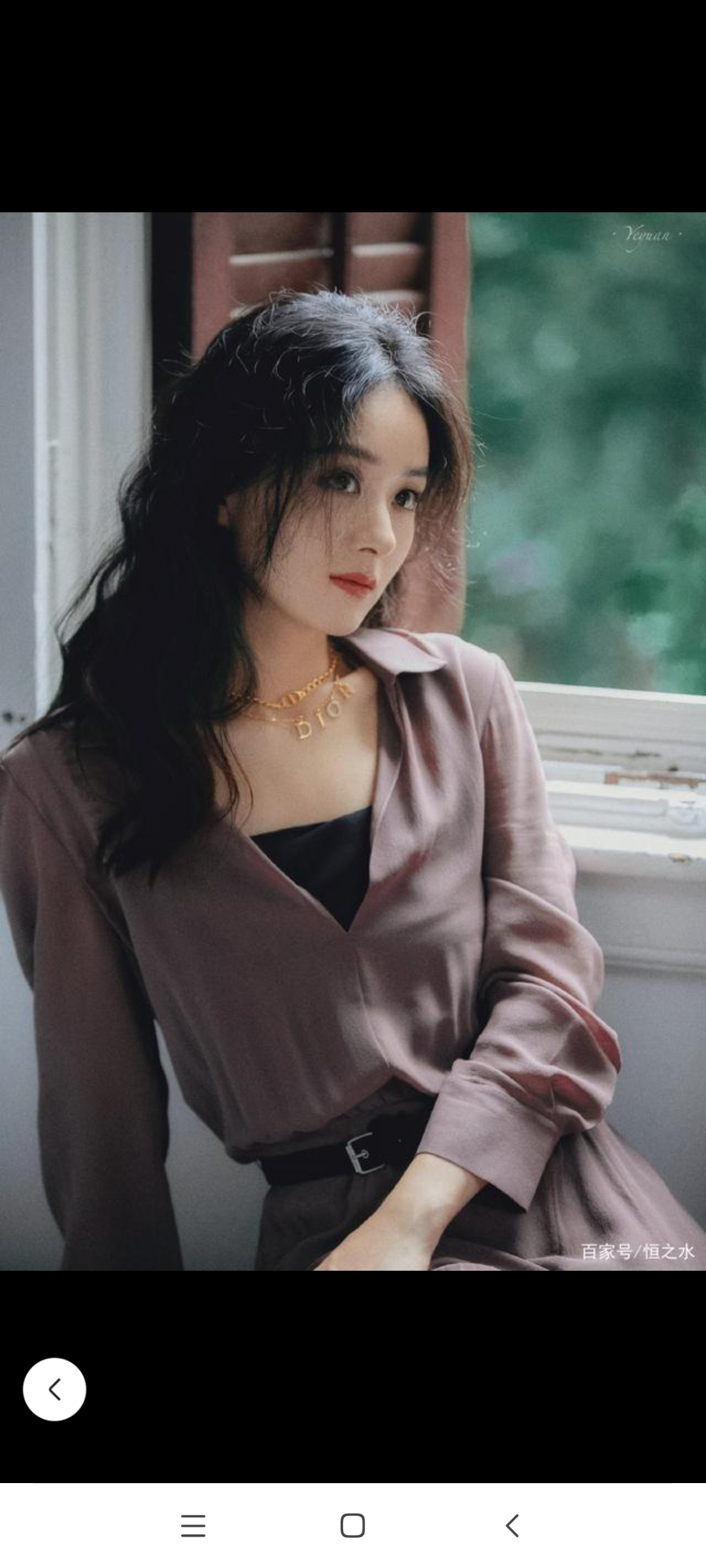 千亿女王赵丽颖是多少人心目中的女神?