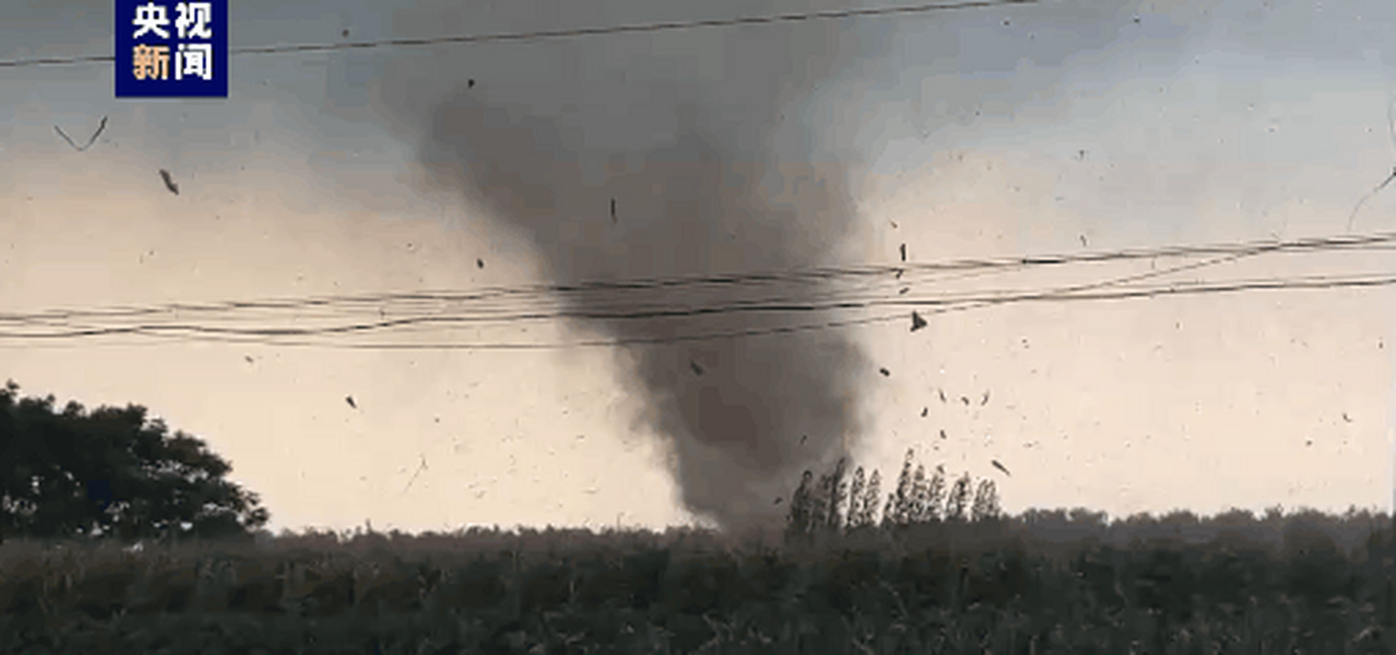 江苏盐城龙卷风致2死15伤!