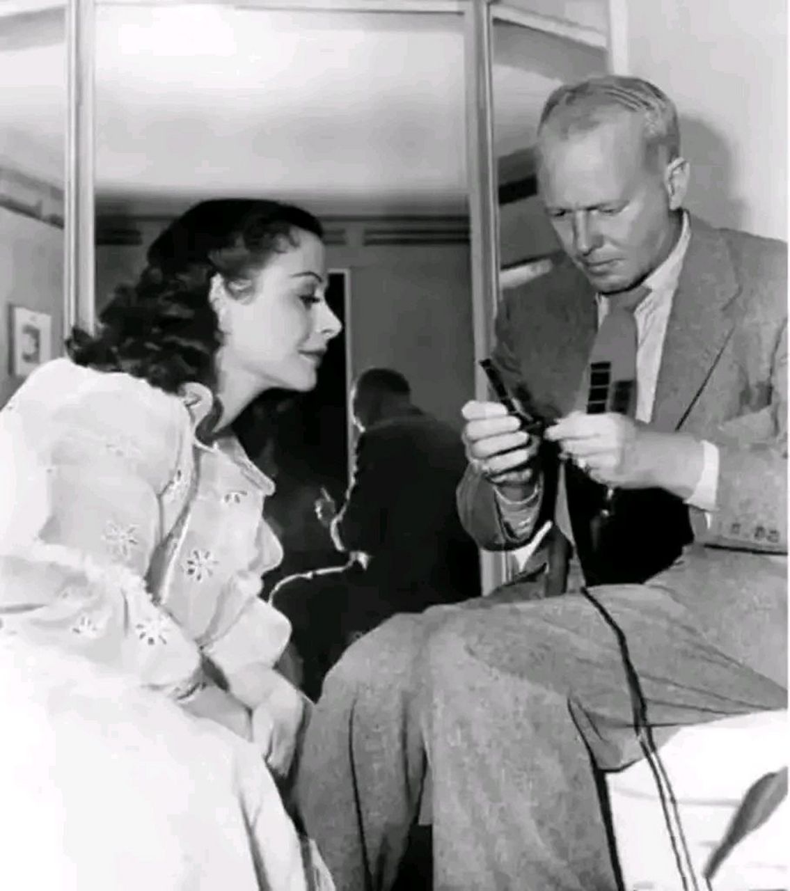 1933年,海蒂·拉玛拍摄电影《神魂颠倒》,惊世骇俗.