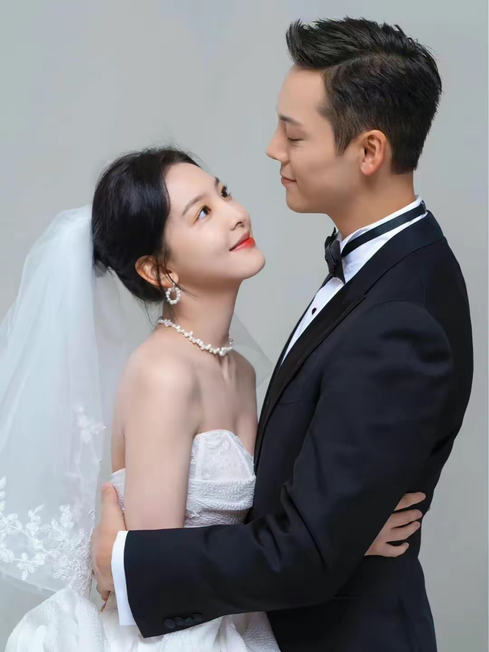 陈伟霆和甜妹都好有cp感啊,之前《老九门》里和赵丽颖的cp感就十沣.