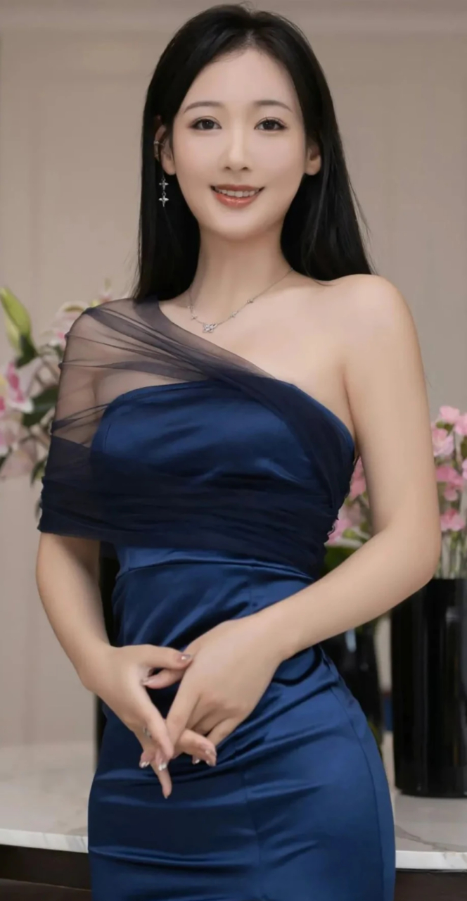 唐安琪是我见过的最美丽动人的一位美女模特,你看