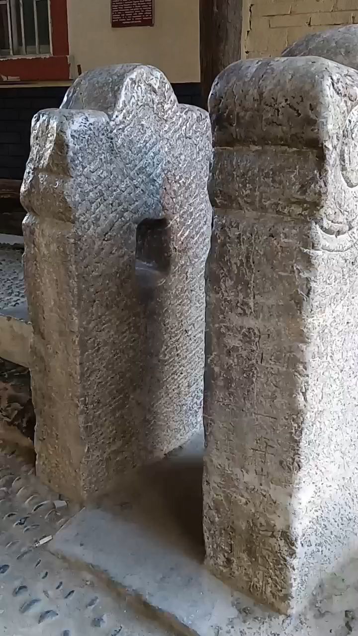 桂林路莫村清朝乾隆年间科举功名旗杆石