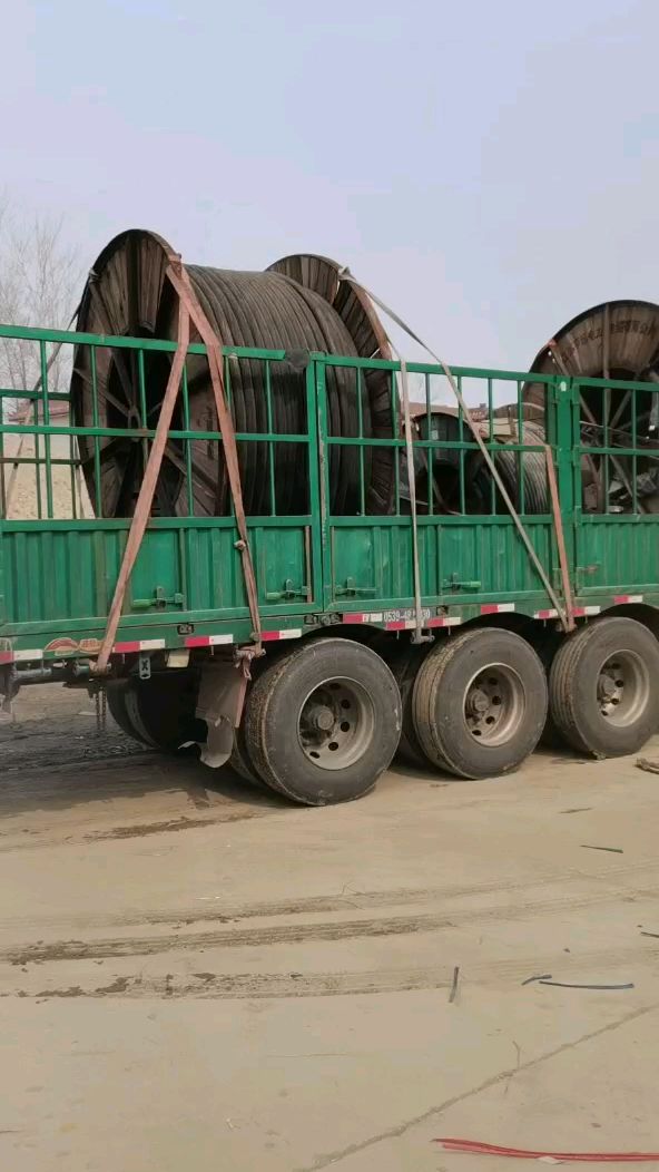 又到货一车高低压电缆