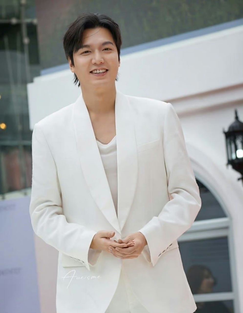 李敏镐最新活动图,这是不是没逃过韩国酵母[捂脸]