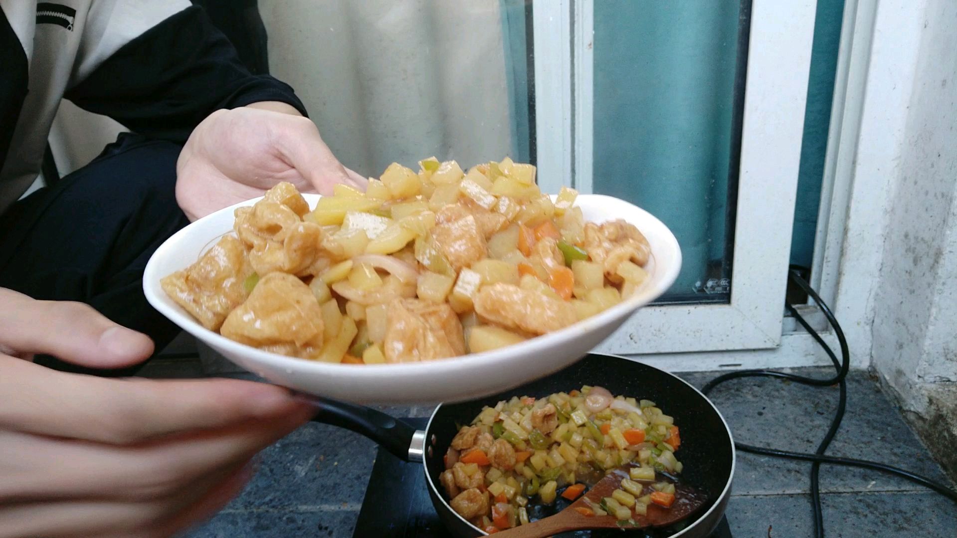 家庭食用土豆豆腐素菜