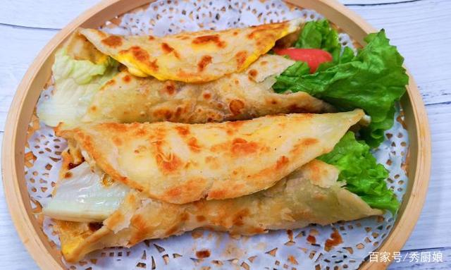 家里有面粉,就能做香酥手抓饼,1次做上30张,5分钟搞定全家早餐