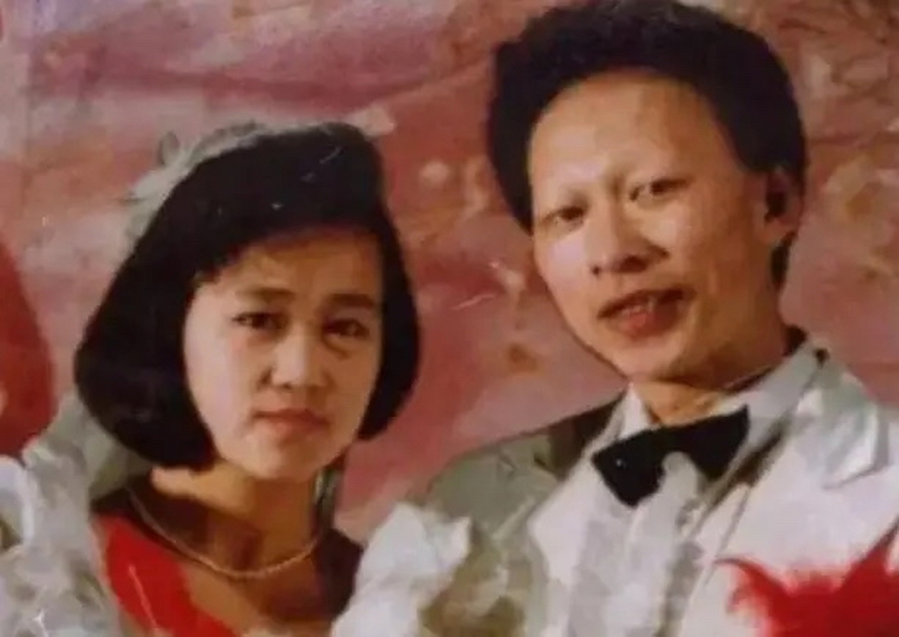 一次,演员李明去坐出租车,出租车司机皱着眉头问他:"你是干什么的?