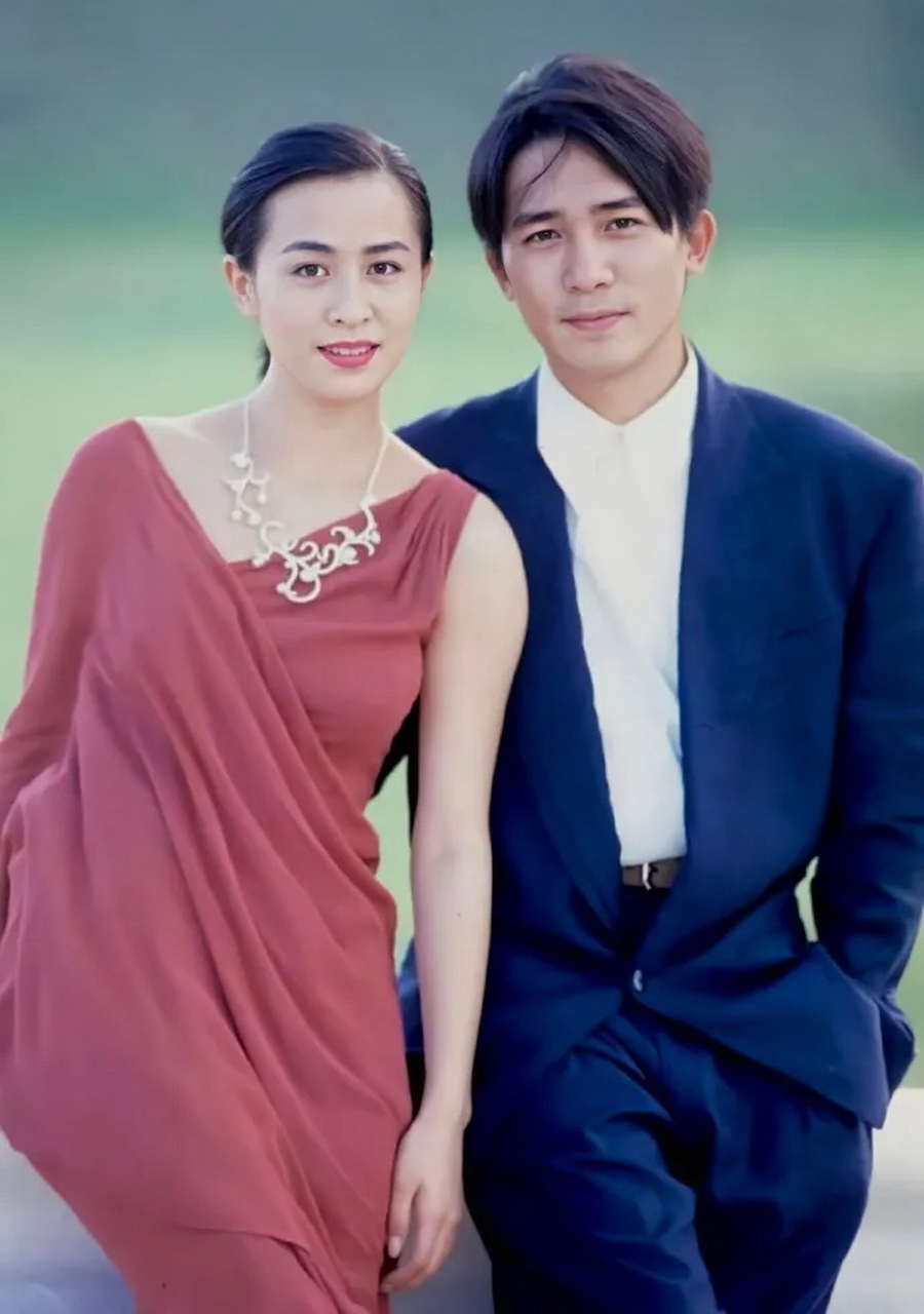 梁朝伟和刘嘉玲夫妇这么高的颜值,没能生个小孩,白白浪费了这么好的