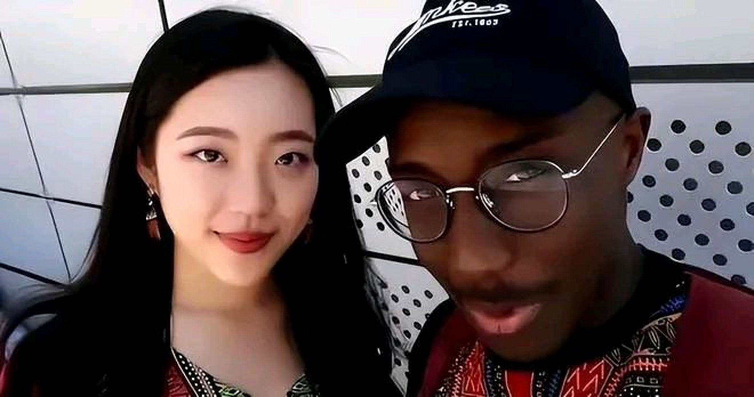 曾经的武汉校花陈怡,因爱情嫁到非洲部落,当时父母极力反对,多次劝解