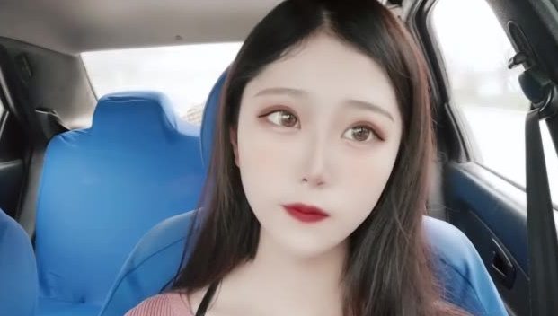 网红褒姒直言:当网红挣得多 但承受的也很多 不是谁都适合当主播