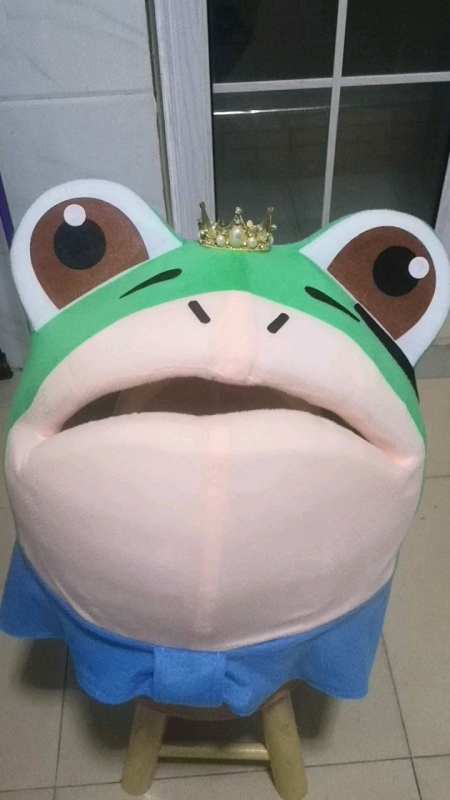 深圳网红青蛙卖崽下班啦