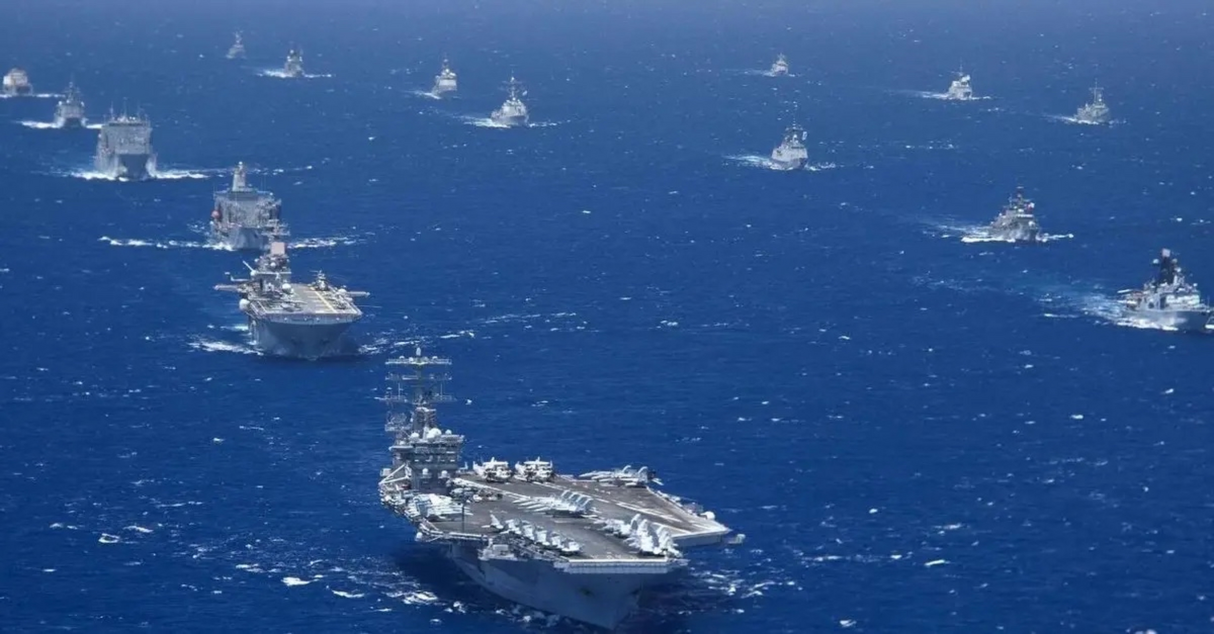 隶属于美国第七舰队的"米利厄斯"号导弹驱逐舰,4月10日闯入南海并 